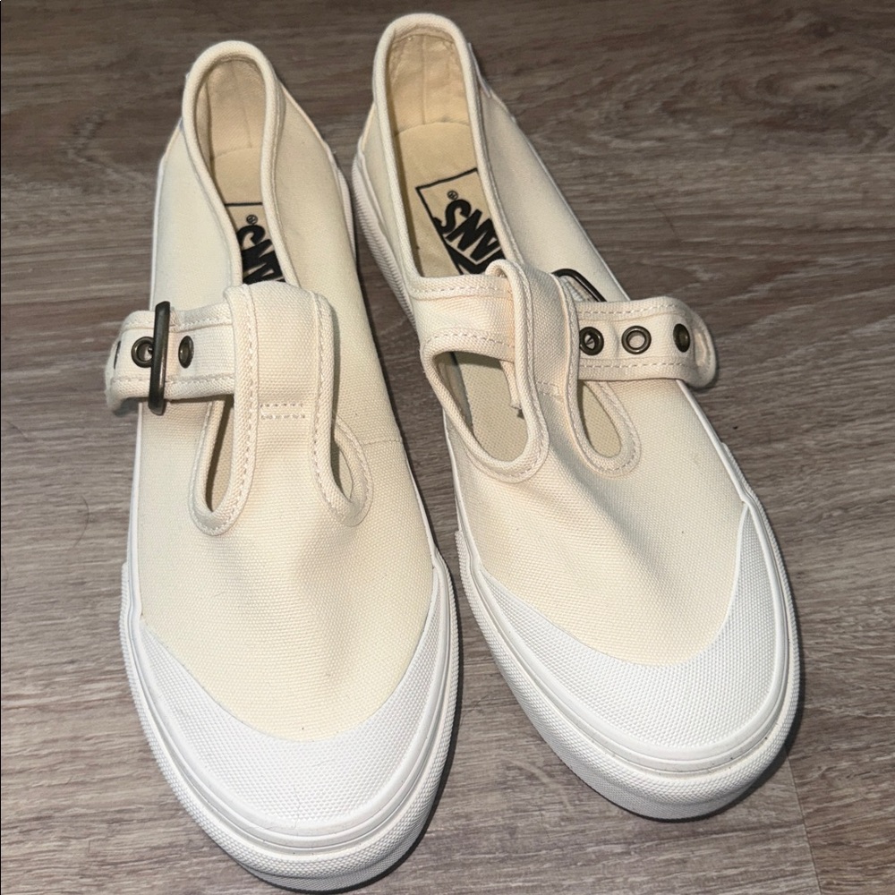 NWOB VANS Mary Jane Style 93 Shoe